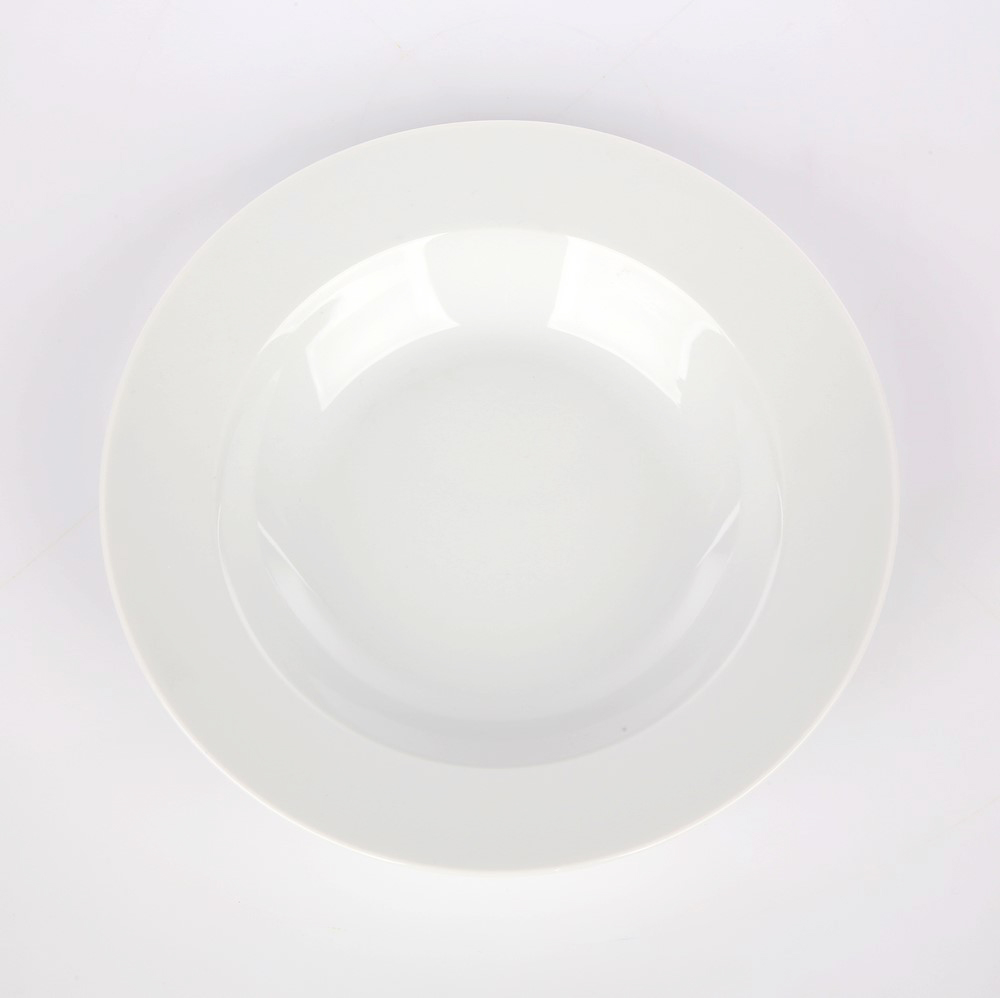 Porcelain Ćmielów undec. Deep plate 23cm (q.III)