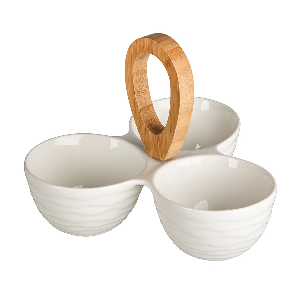 3 small bowls with bamboo handle
